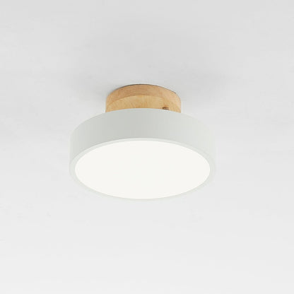 Lampa sufitowa drewniana z ściemnianiem