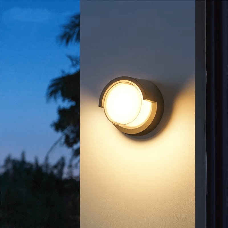 Nástěnná LED lampa IP65 s teplým světlem