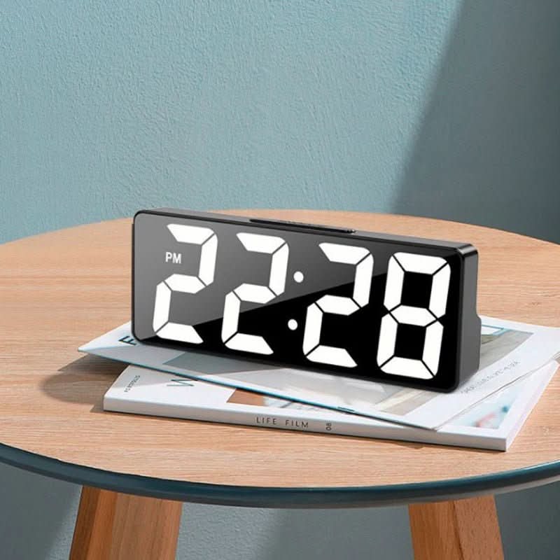 Réveil LED avec thermomètre
