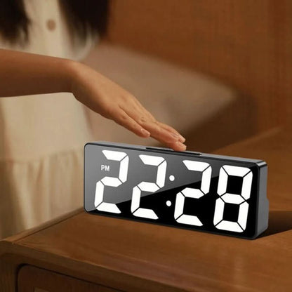 Réveil LED avec thermomètre