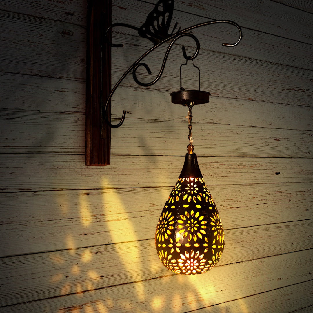 Hanging solar lamp