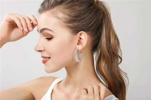 Round screw-back earrings