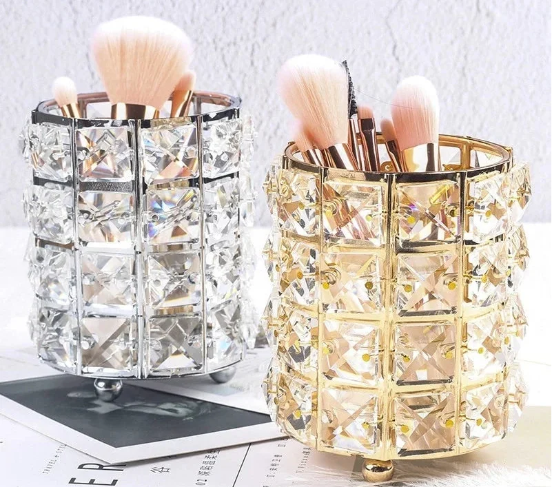 Beaded brush holder