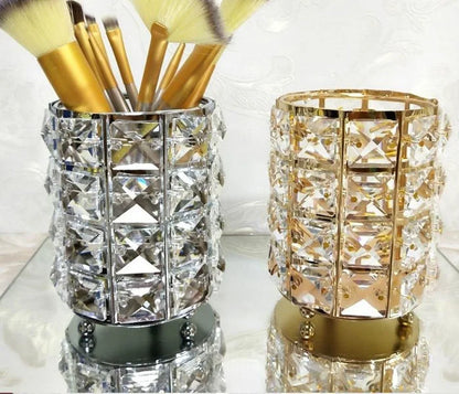 Beaded brush holder