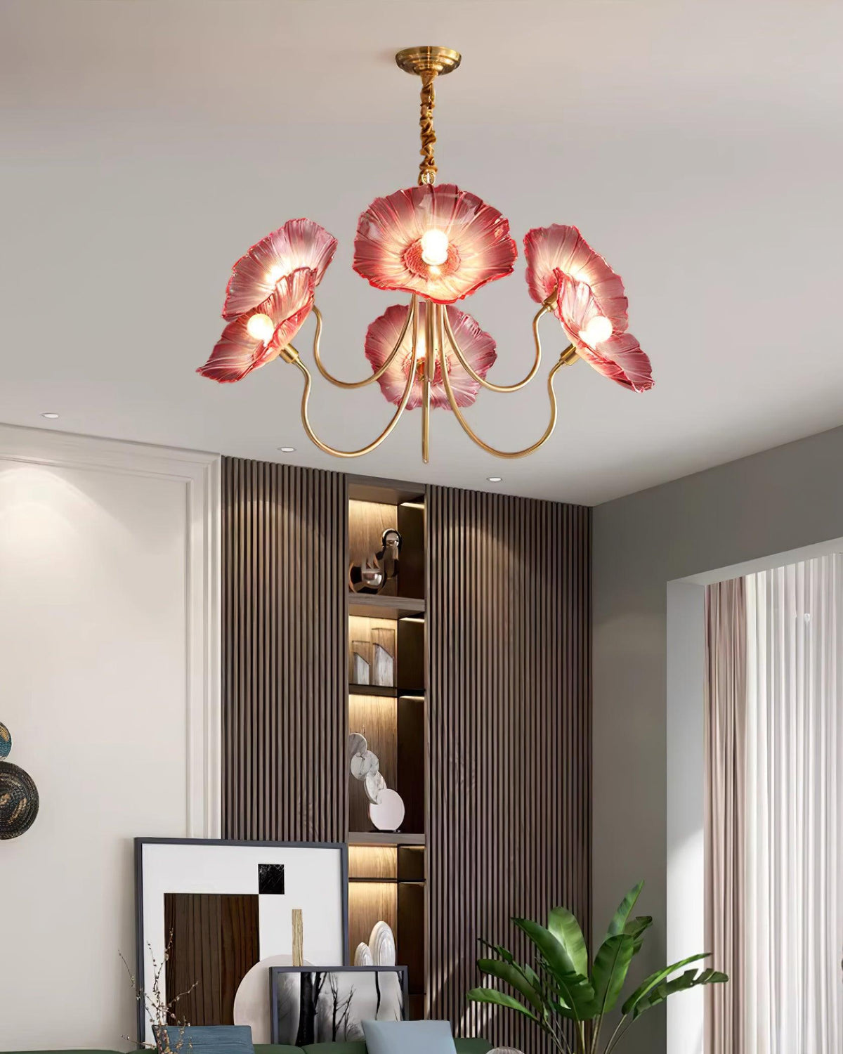 Chandelier with leaf-shaped shades