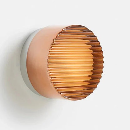 Nástěnná LED lampa s matným difuzorem