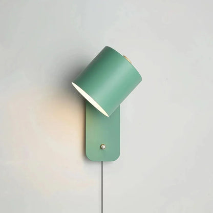 Lampa ścienna z wtyczką
