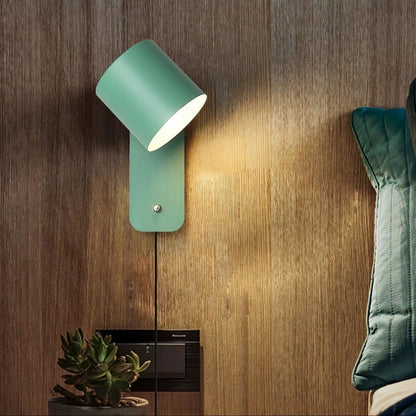Lampa ścienna z wtyczką