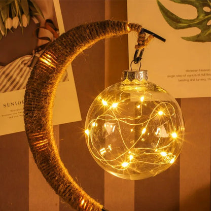 LED lampa ve tvaru měsíce