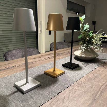 Lampka stołowa bezprzewodowa USB