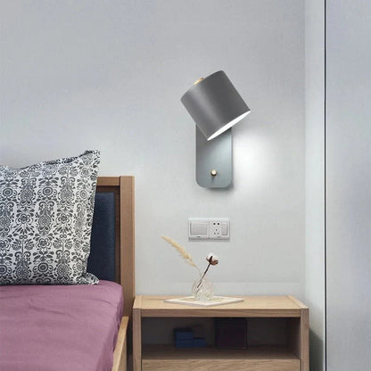 Lampa ścienna z wtyczką