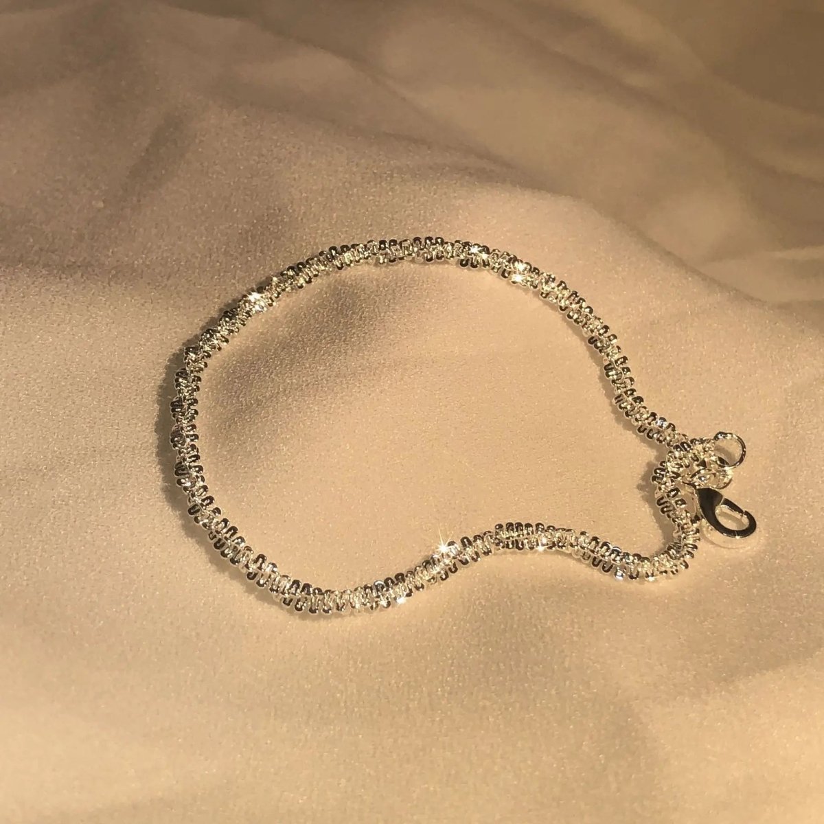 Adjustable silver bracelet