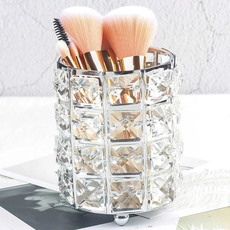 Beaded brush holder