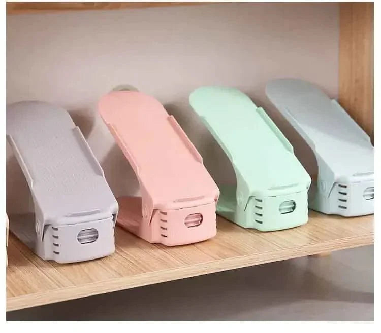 Víceúrovňový organizér na boty