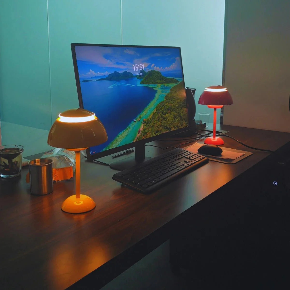 Stolní LED lampa s dotykovým stmíváním