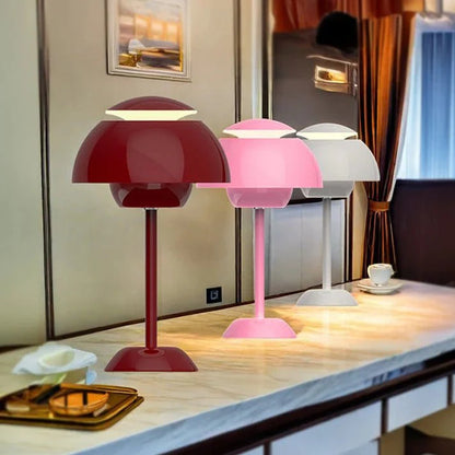Stolní LED lampa s dotykovým stmíváním