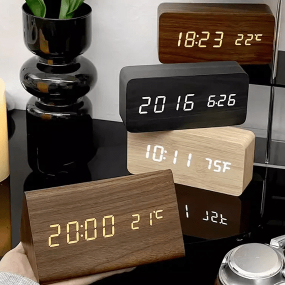 Réveil LED avec activation sonore