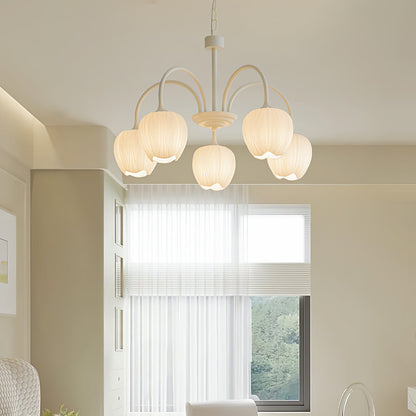 Lustre avec des abat-jour en verre
