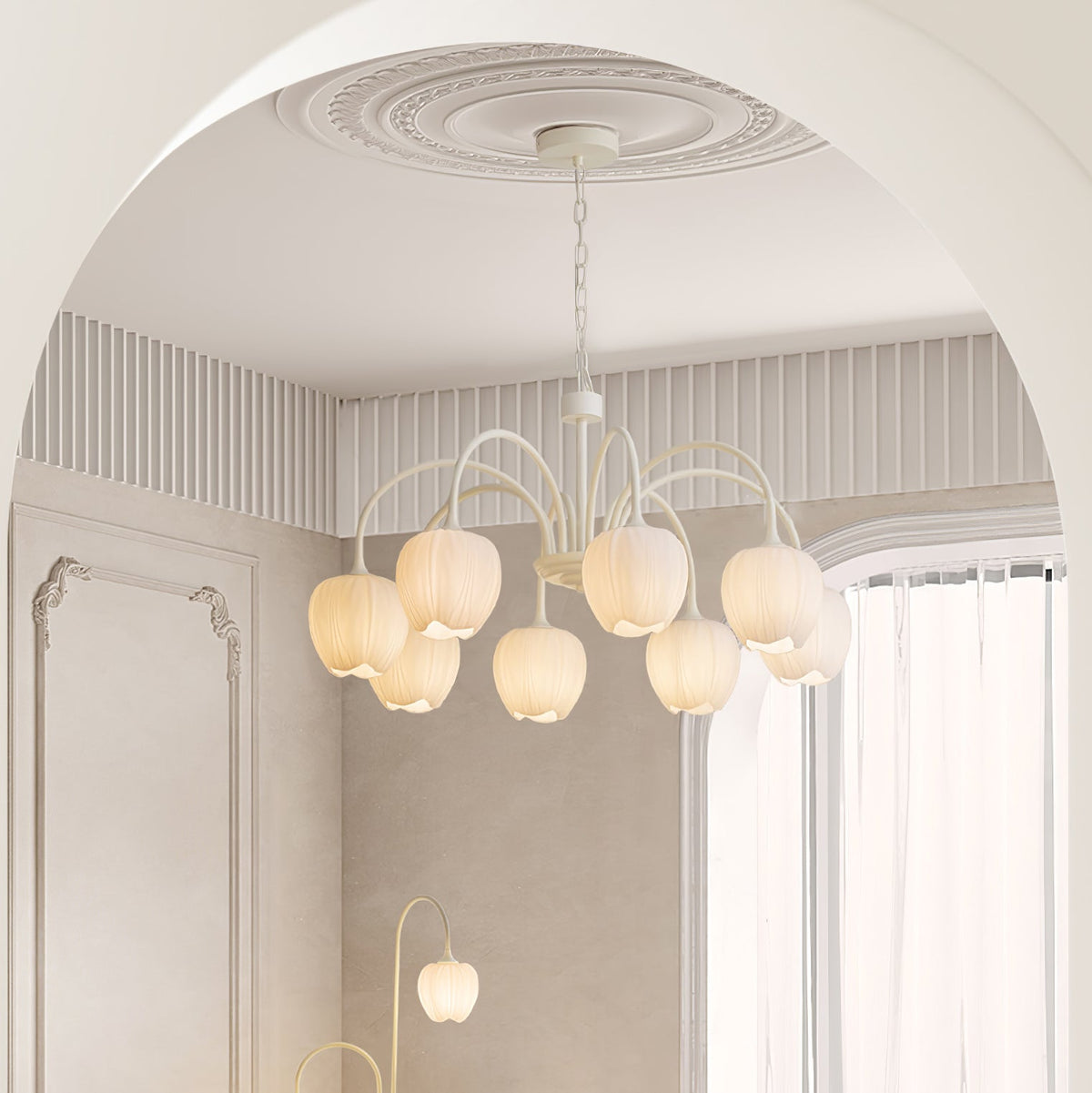Lustre avec des abat-jour en verre