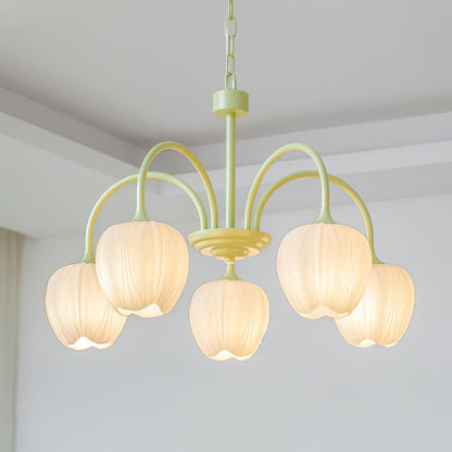 Lustre avec des abat-jour en verre