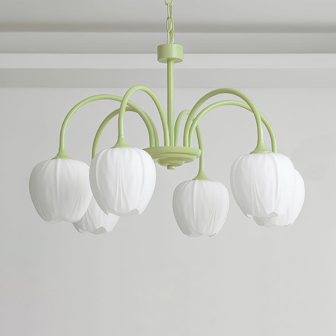 Lustre avec des abat-jour en verre