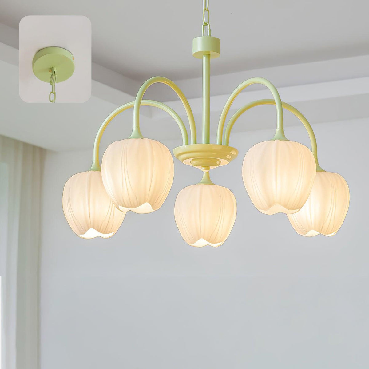 Lustre avec des abat-jour en verre