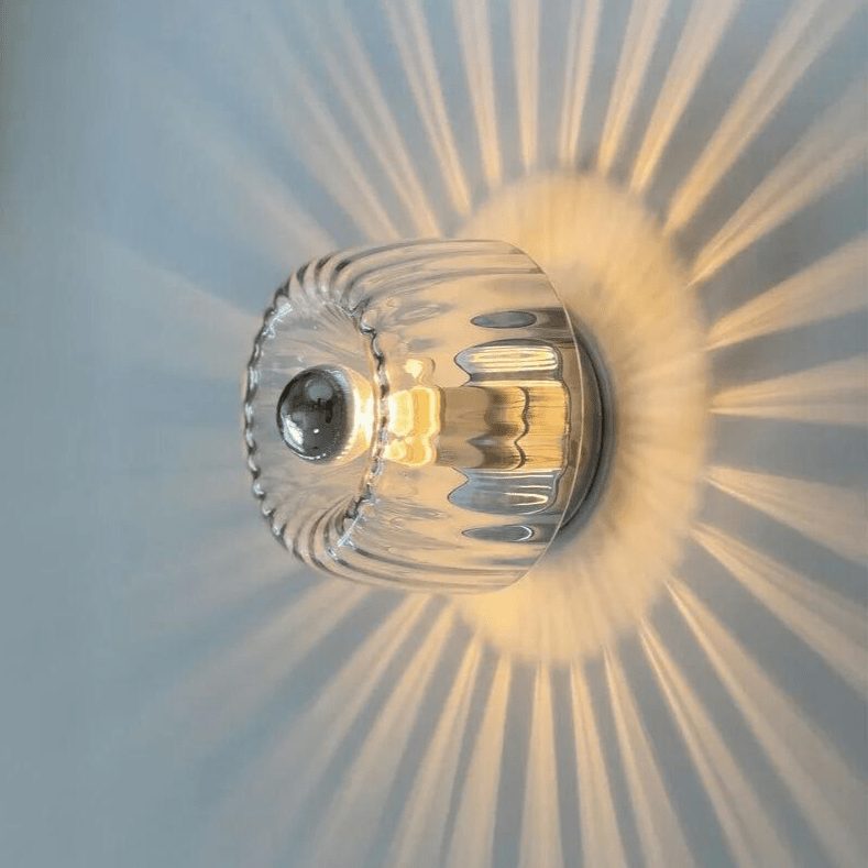 Applique en verre avec boîtier métallique