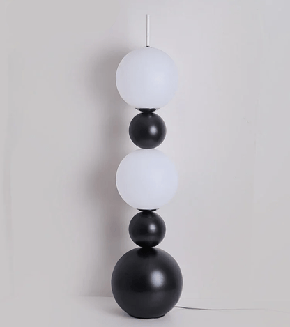 Stojací lampa se třemi světelnými body