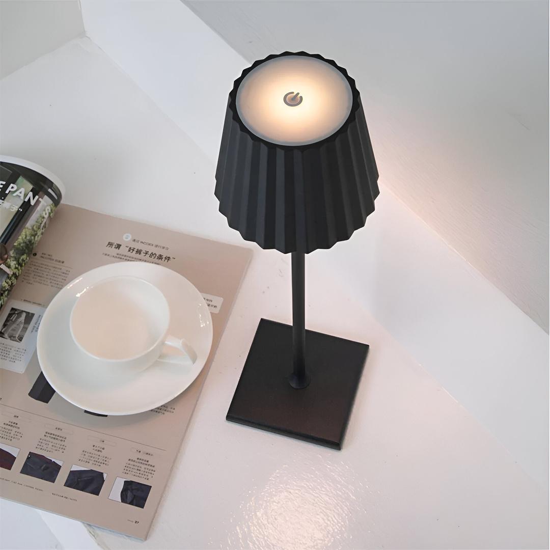 Bezdrátová stolní LED lampa
