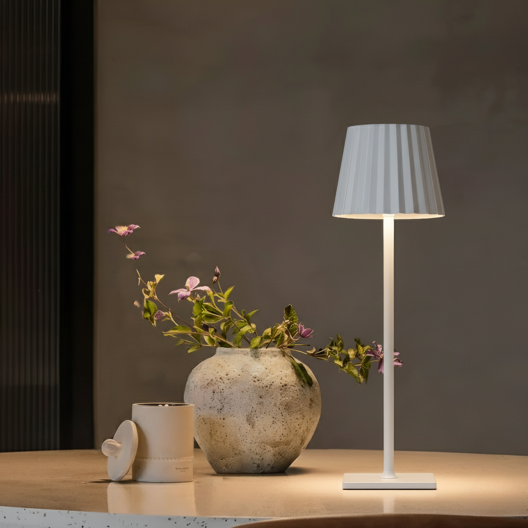 Bezdrátová stolní LED lampa