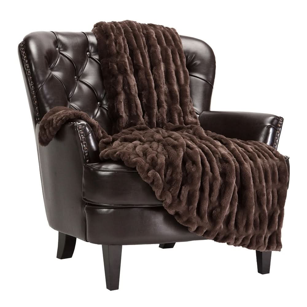 Soft and lightweight fleece blanket