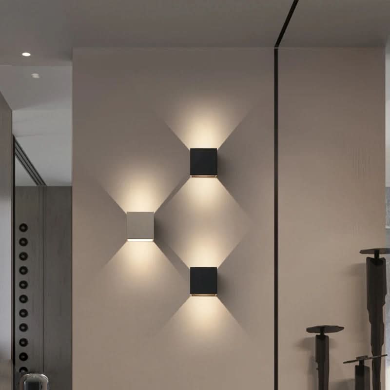 Applique murale LED avec volets IP54