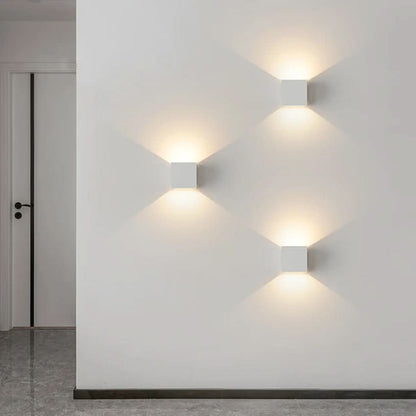 Applique murale LED avec volets IP54