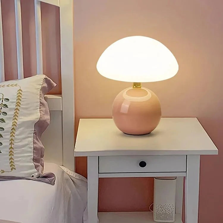 Lampa LED w kształcie grzyba