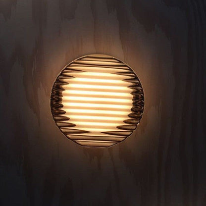 Nástěnná LED lampa s matným difuzorem