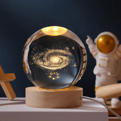 Noční LED lampička koule s 3D gravírováním