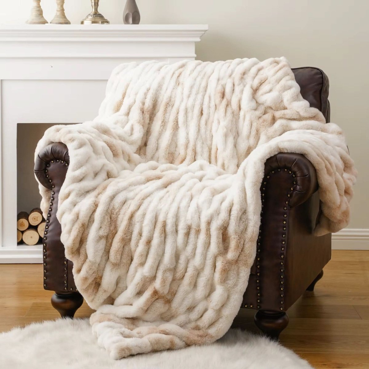 Soft and lightweight fleece blanket