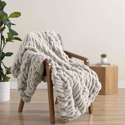 Soft and lightweight fleece blanket