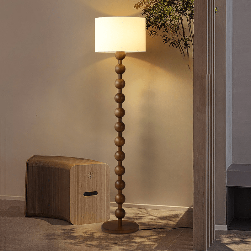 Lampa podłogowa styl Japandi