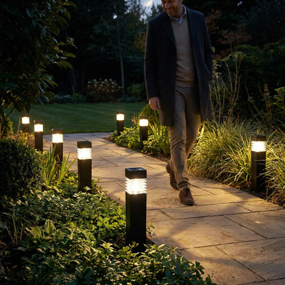 Solární LED zahradní sloupkové lampy