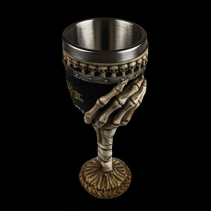 Coupe décorative en forme de main squelettique