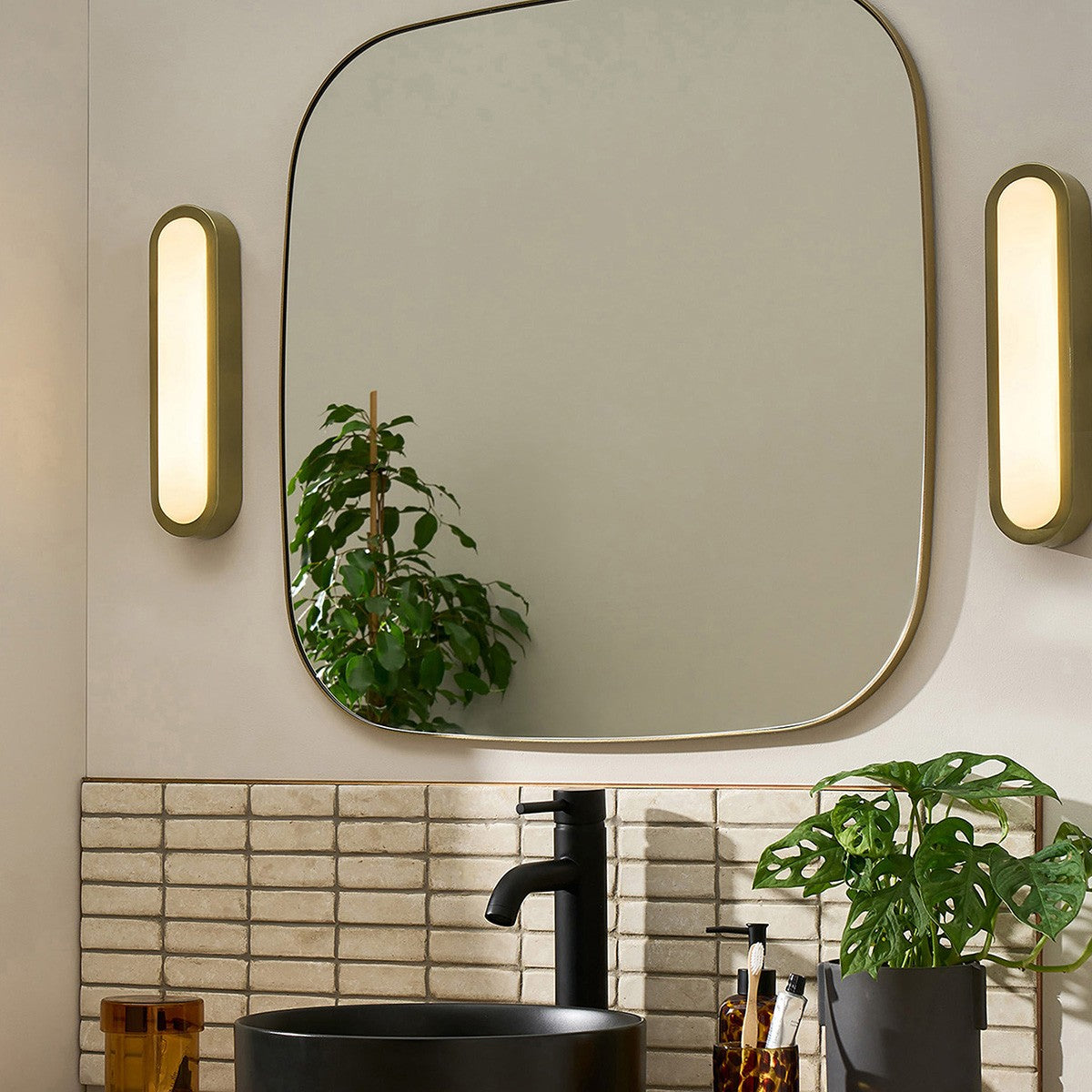 LED bathroom wall light