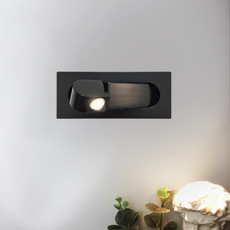 LED nástěnná lampička na čtení