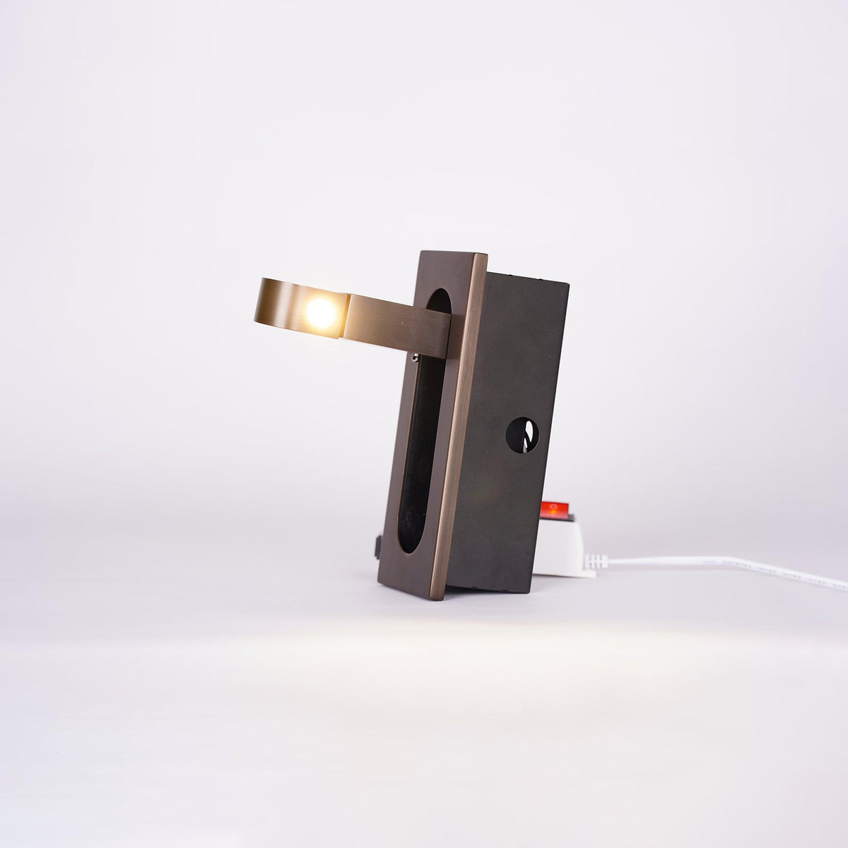 LED nástěnná lampička na čtení