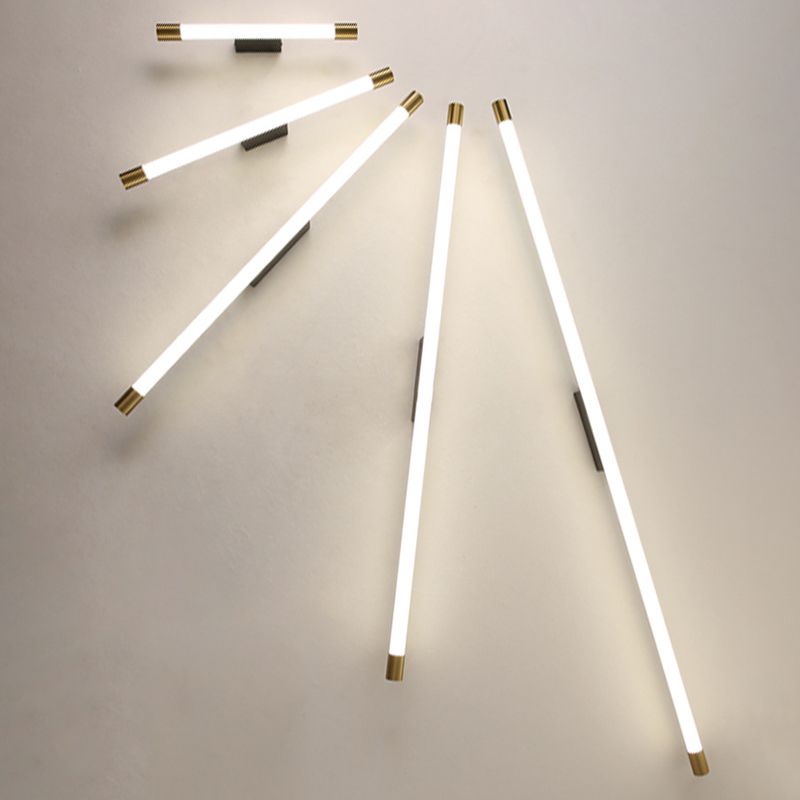 Podlouhlé LED nástěnné svítidlo nad zrcadlo