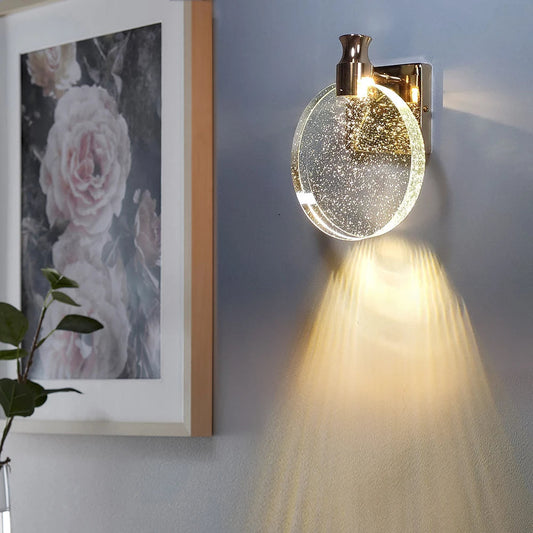 Nástěnné svítidlo se skleněným stínidlem LED
