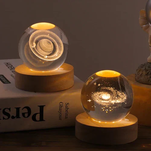 Noční LED lampička koule s 3D gravírováním
