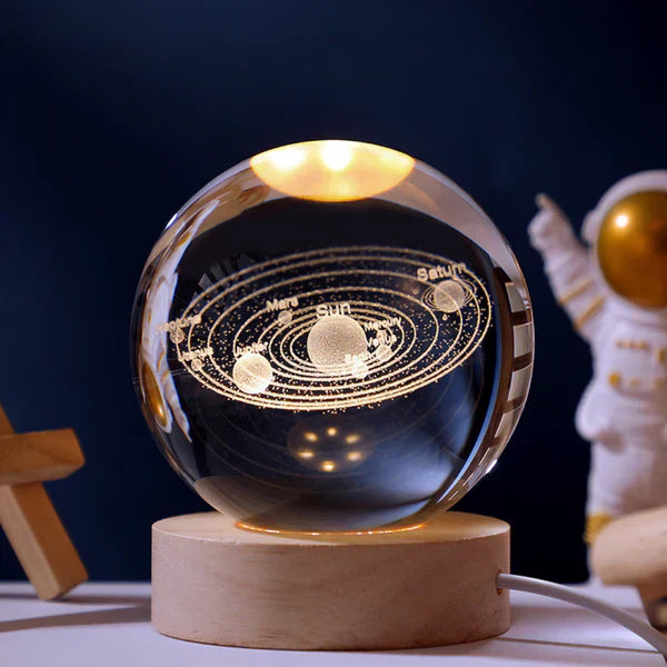 Noční LED lampička koule s 3D gravírováním