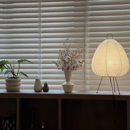 Lampa podłogowa papierowy klosz