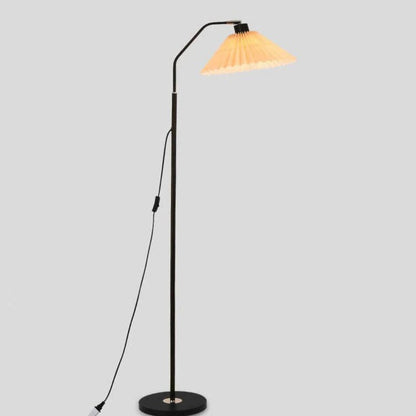 Lampa podłogowa plisowana